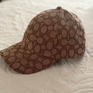 Coach Signature Hat
